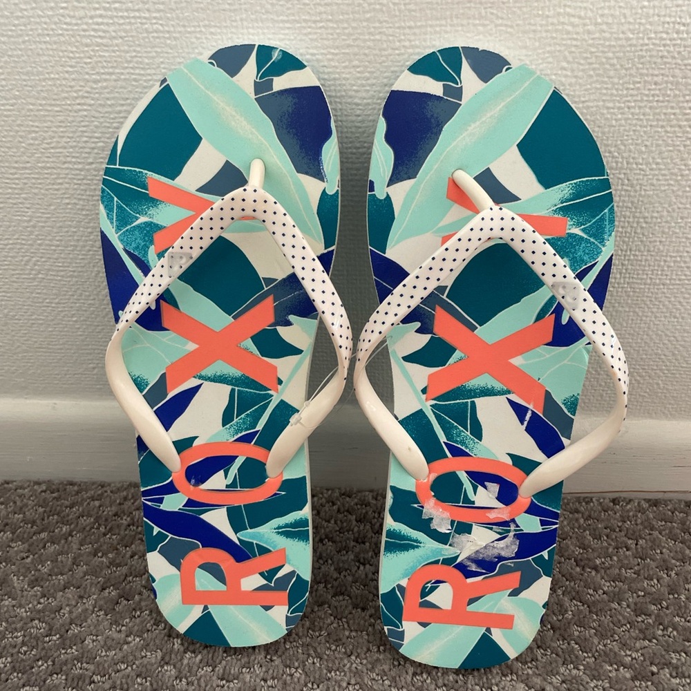ROXY Flip Flop Sandals women’s size 7 NWOT
